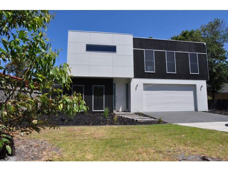 1A Short Street, Inverloch VIC 3996