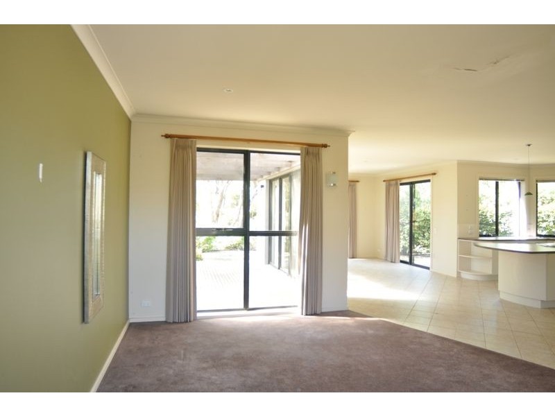 54 Woodland Heath Drive, Inverloch VIC 3996