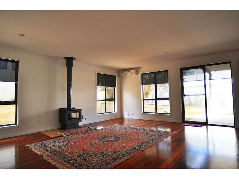 90 Ripple Drv, Inverloch VIC 3996