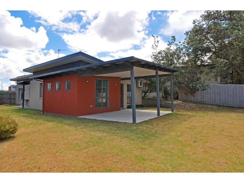 90 Ripple Drv, Inverloch VIC 3996