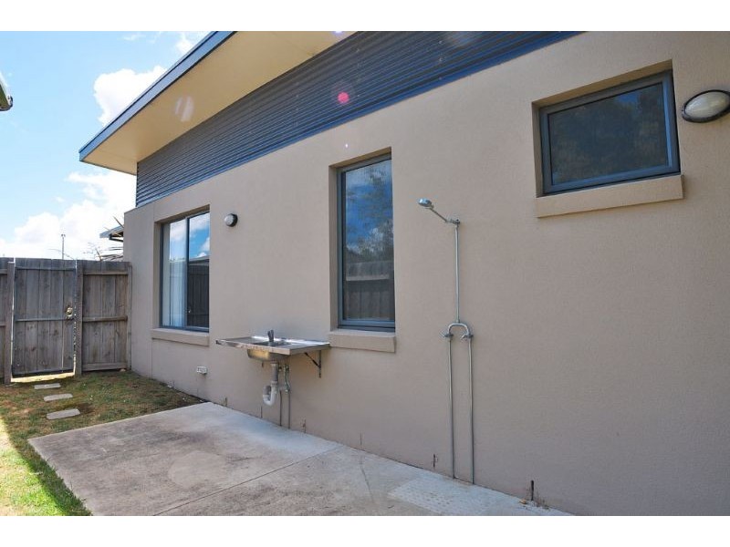 90 Ripple Drv, Inverloch VIC 3996