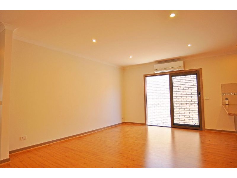 15 Dixon St, Inverloch VIC 3996