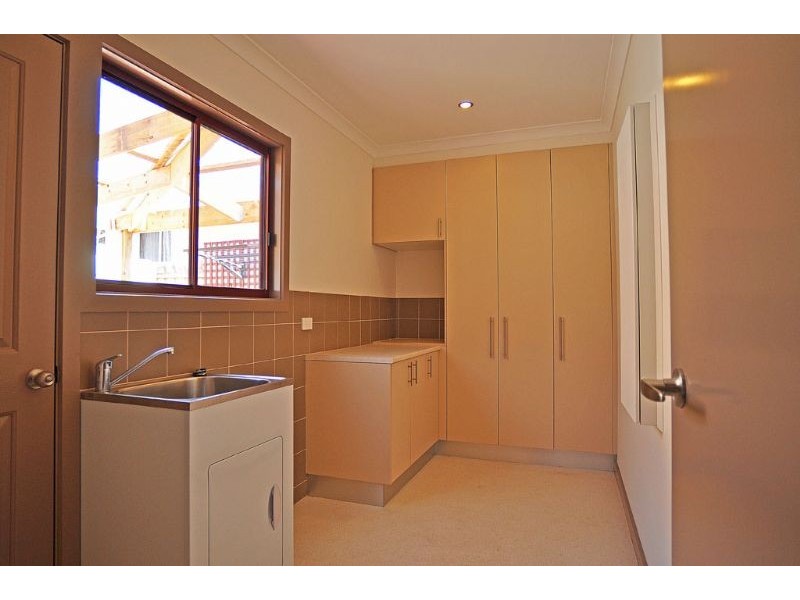 15 Dixon St, Inverloch VIC 3996