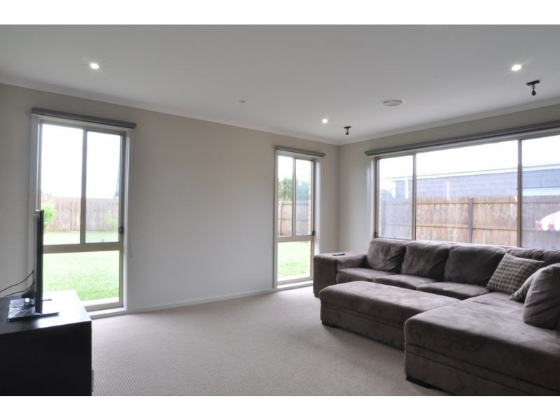 92 Meanderri Drv, Inverloch VIC 3996