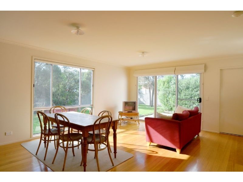 32 Mariner Place, Inverloch VIC 3996