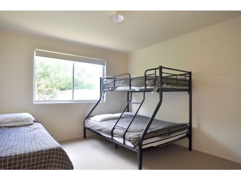 32 Mariner Place, Inverloch VIC 3996