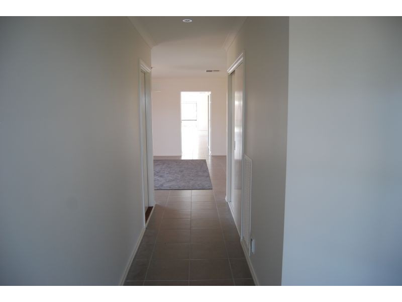 2 Plover Way, Inverloch VIC 3996
