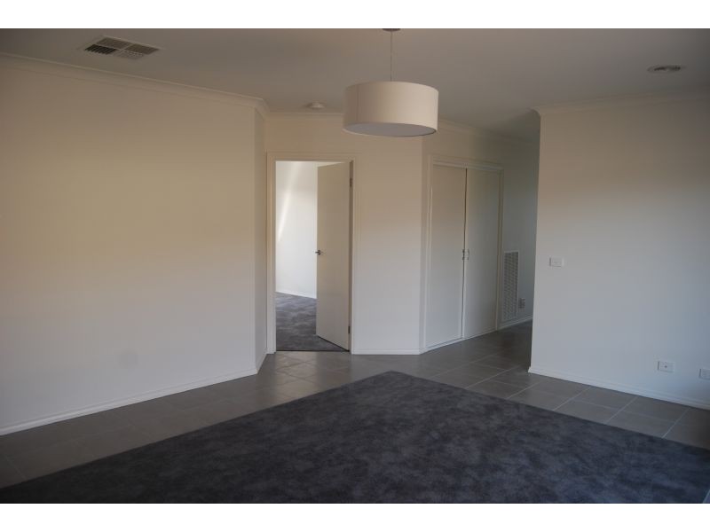 2 Plover Way, Inverloch VIC 3996