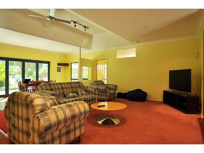 6 Evan Place, Inverloch VIC 3996