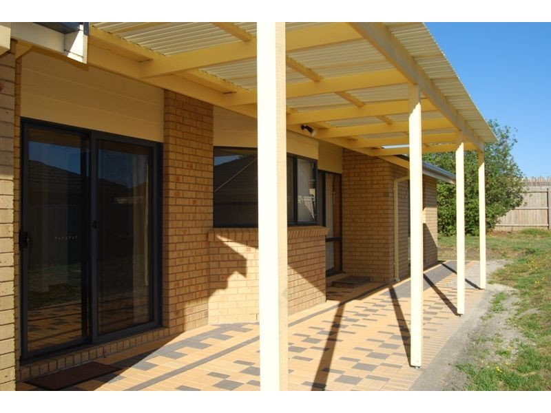 21 Ullathornes Road, Inverloch VIC 3996