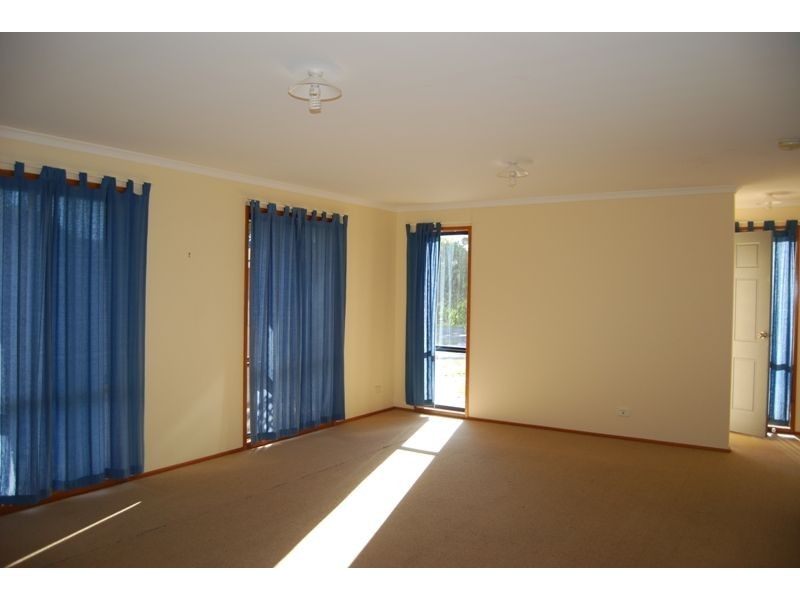 21 Ullathornes Road, Inverloch VIC 3996