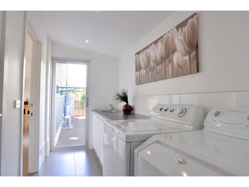 16a High Street, Inverloch VIC 3996