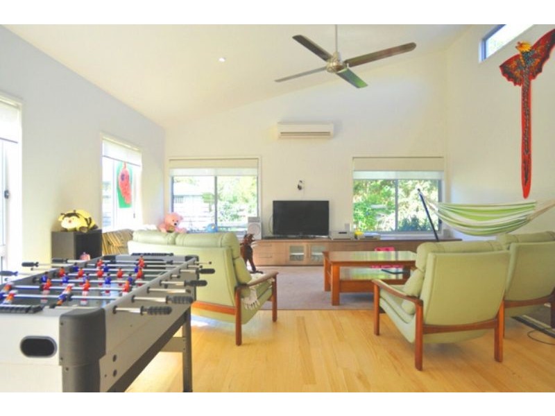 27 Paperbark Plc, Inverloch VIC 3996