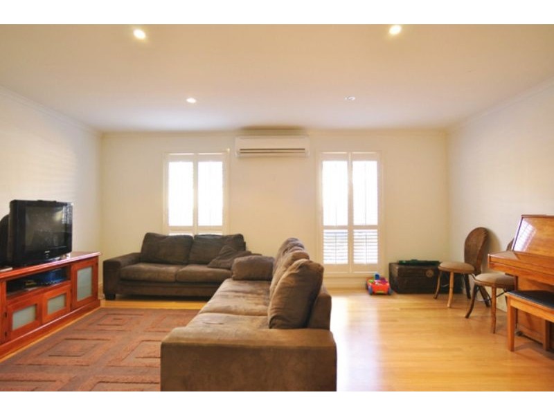 27 Paperbark Plc, Inverloch VIC 3996