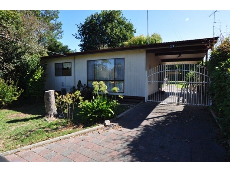 11 Venus St, Inverloch VIC 3996