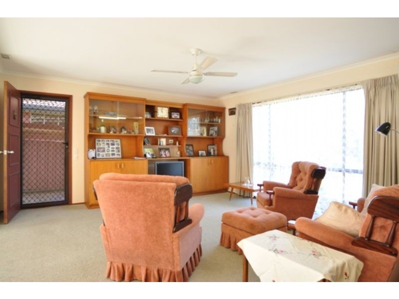 11 Venus St, Inverloch VIC 3996