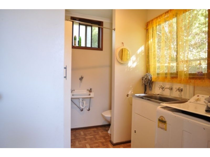 11 Venus St, Inverloch VIC 3996