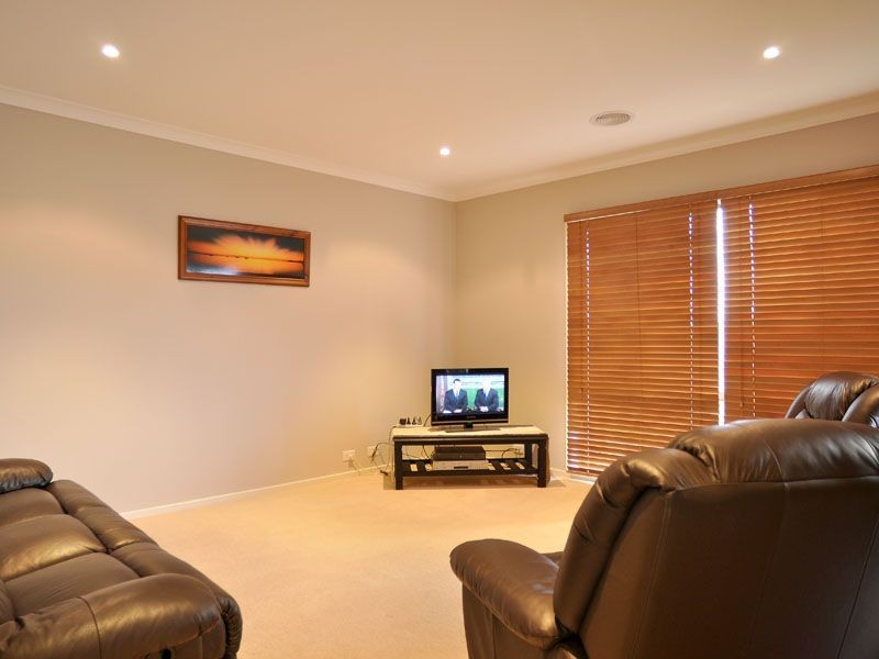 76 Cuttriss Street, Inverloch VIC 3996