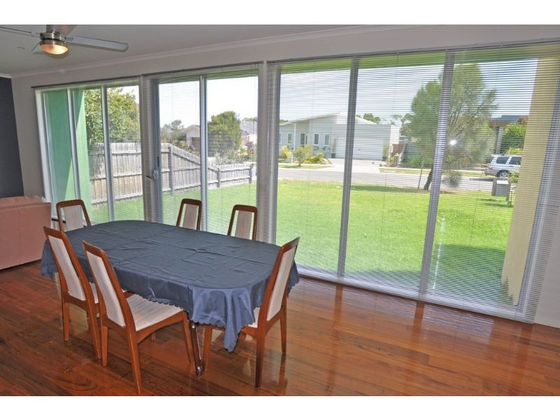 5 Dianne Place, Inverloch VIC 3996