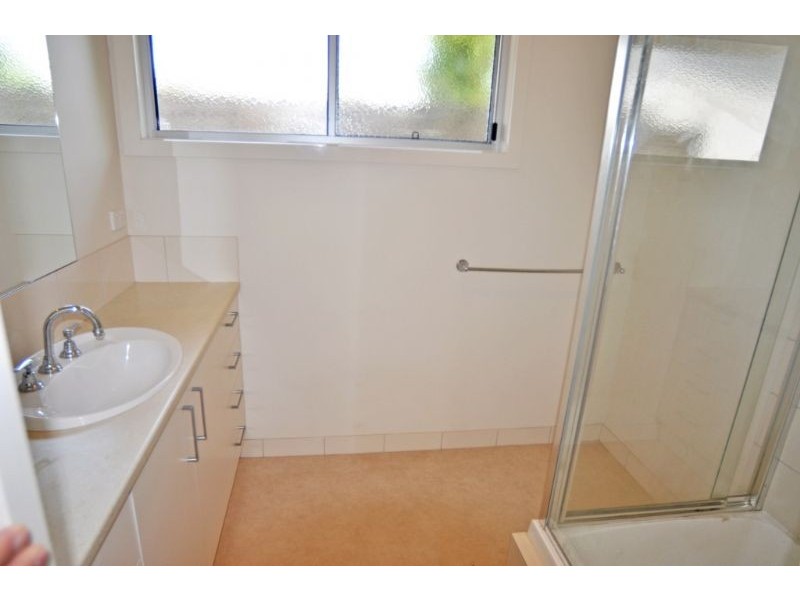 5 Dianne Place, Inverloch VIC 3996