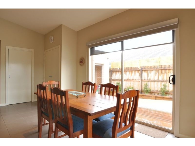 5 Dianne Place, Inverloch VIC 3996