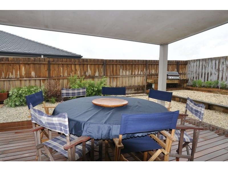 5 Dianne Place, Inverloch VIC 3996