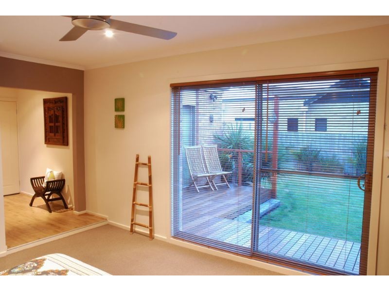 8 Queenscliff, Inverloch VIC 3996