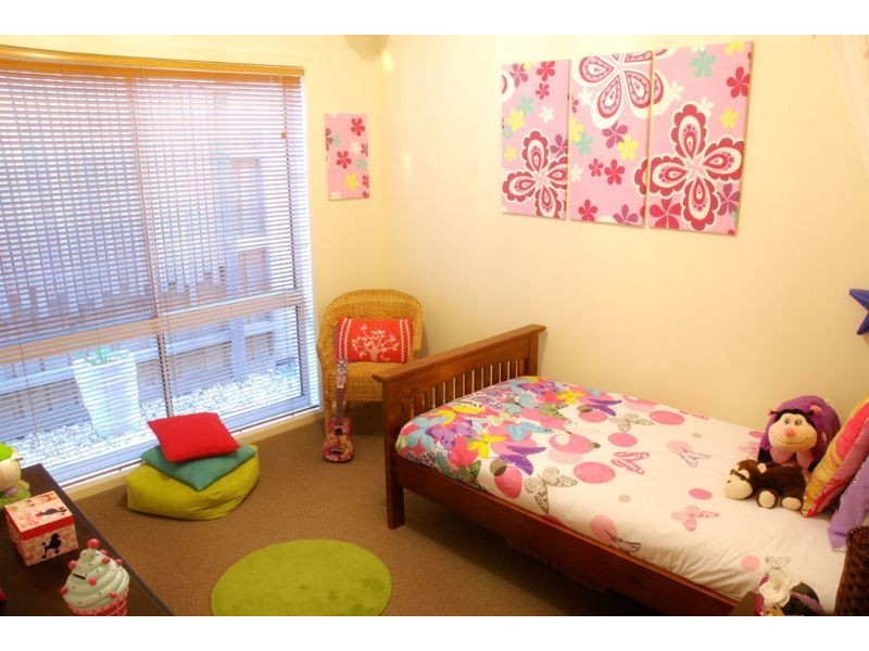 8 Queenscliff, Inverloch VIC 3996