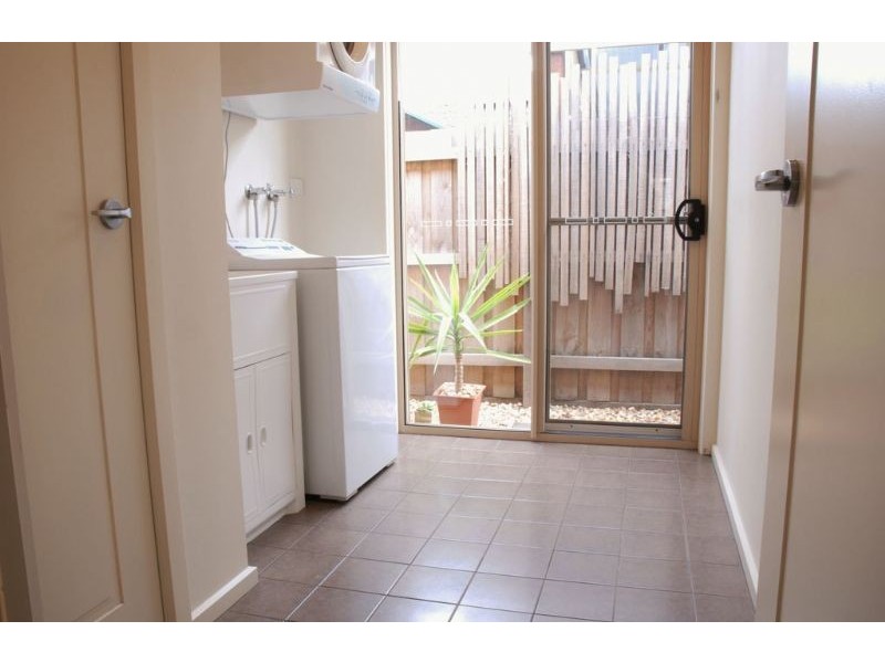 8 Queenscliff, Inverloch VIC 3996