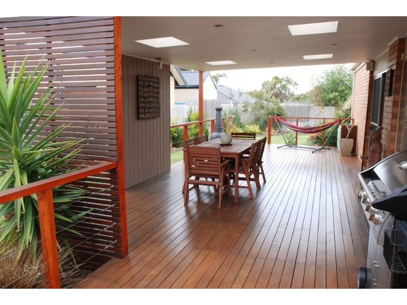 8 Queenscliff, Inverloch VIC 3996