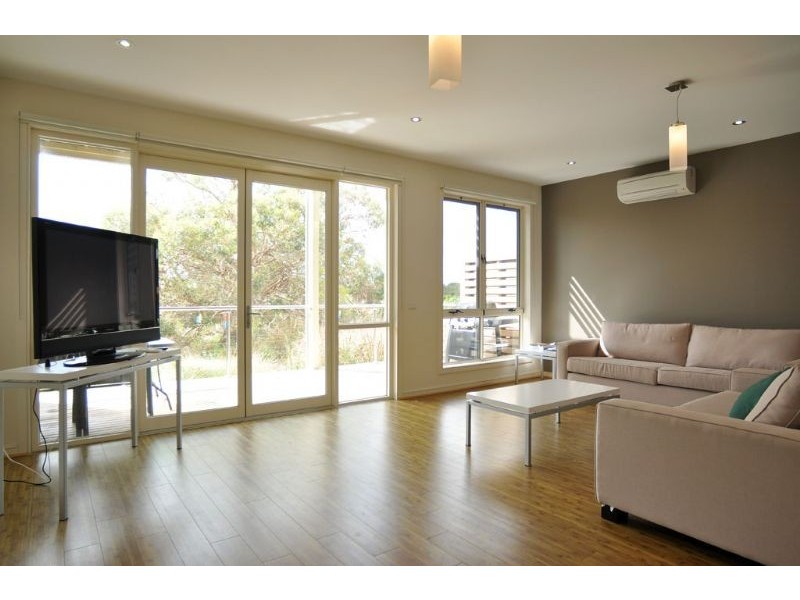 7/5 Lindsay Cls`, Inverloch VIC 3996