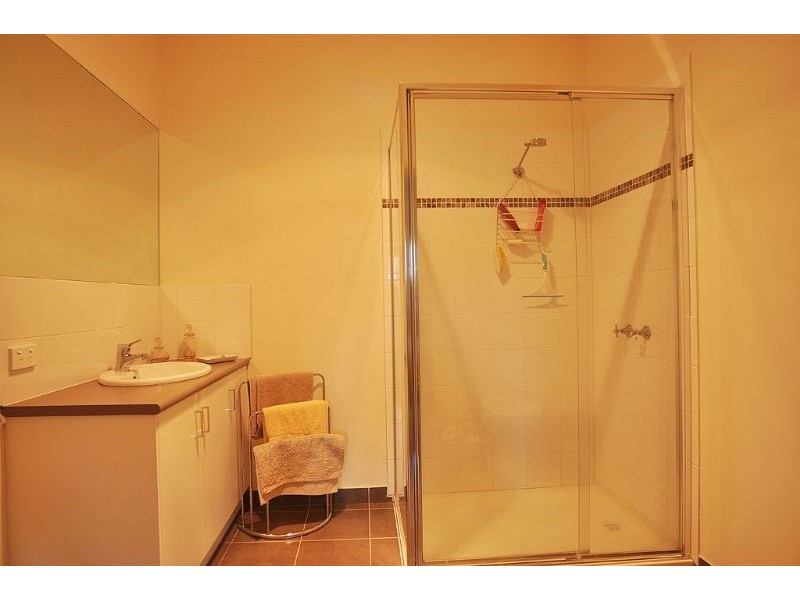 1/25 Powlett, Inverloch VIC 3996