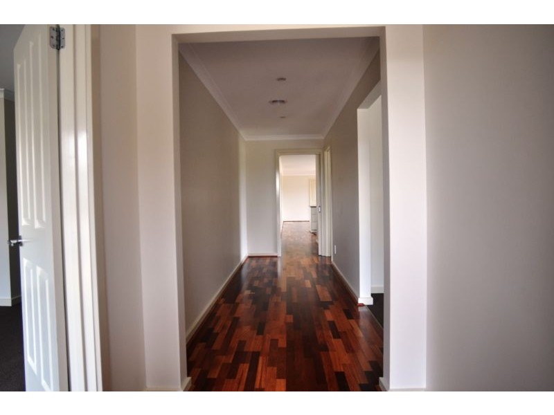 4 Somerset Place, Inverloch VIC 3996