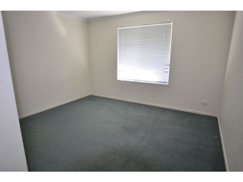 8 Outrigger Drive, Inverloch VIC 3996