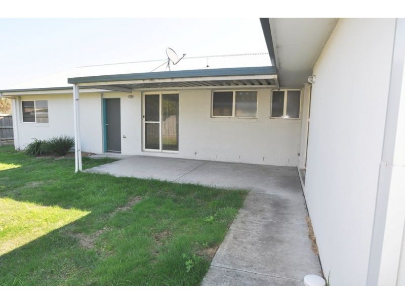 8 Outrigger Drive, Inverloch VIC 3996