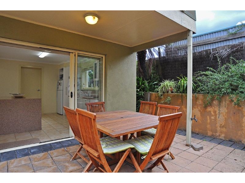 27 Garden Crs, Inverloch VIC 3996