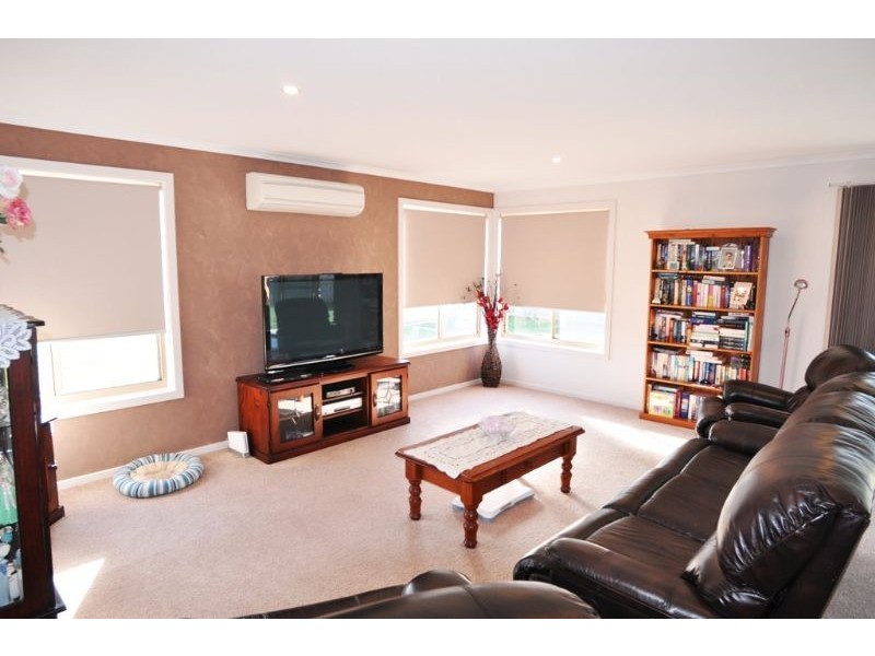 65 Meanderri Drv, Inverloch VIC 3996