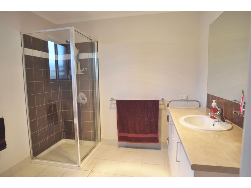 65 Meanderri Drv, Inverloch VIC 3996