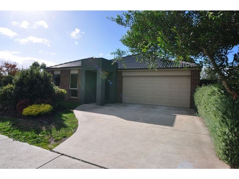 1 Hobson Place, Inverloch VIC 3996