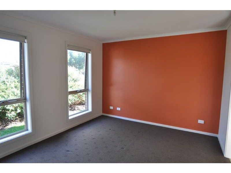 1 Hobson Place, Inverloch VIC 3996