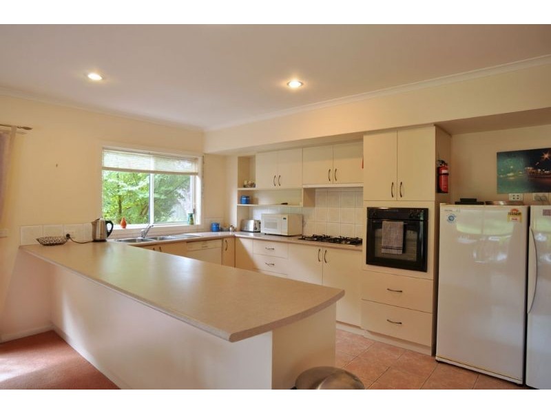 25 Sandy Mount Avenue, Inverloch VIC 3996