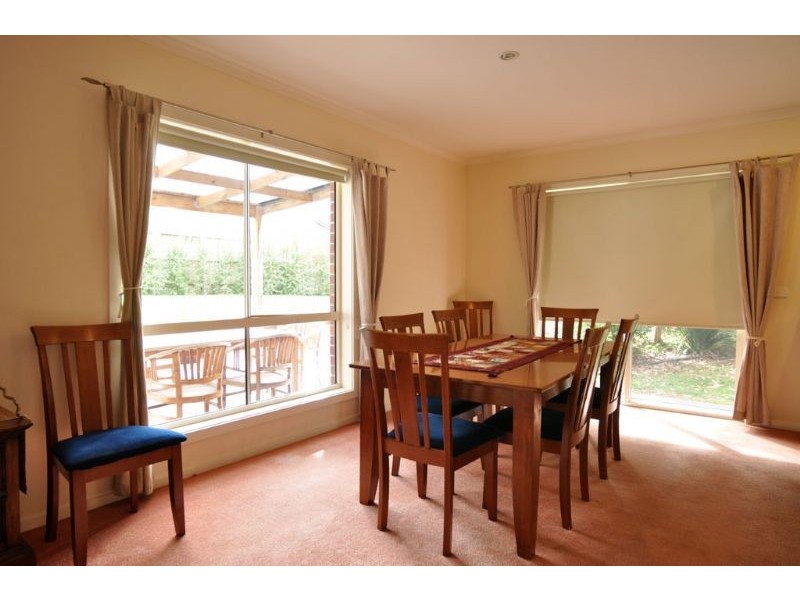 25 Sandy Mount Avenue, Inverloch VIC 3996