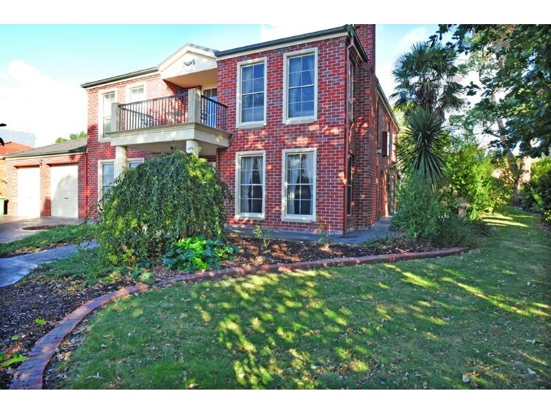 25 Sandy Mount Avenue, Inverloch VIC 3996