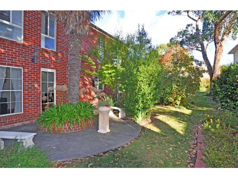 25 Sandy Mount Avenue, Inverloch VIC 3996