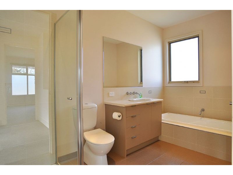 2/2 Freda Street, Inverloch VIC 3996
