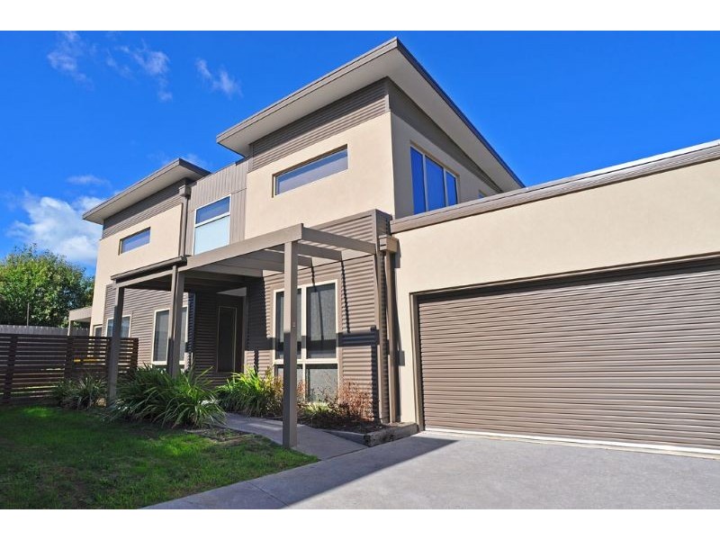 2/2 Freda Street, Inverloch VIC 3996
