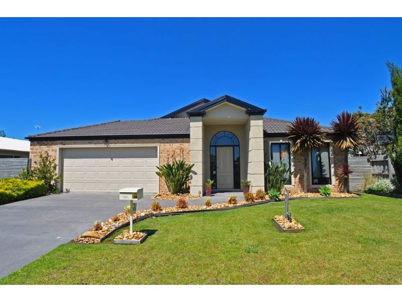 10 Royal Pde, Inverloch VIC 3996