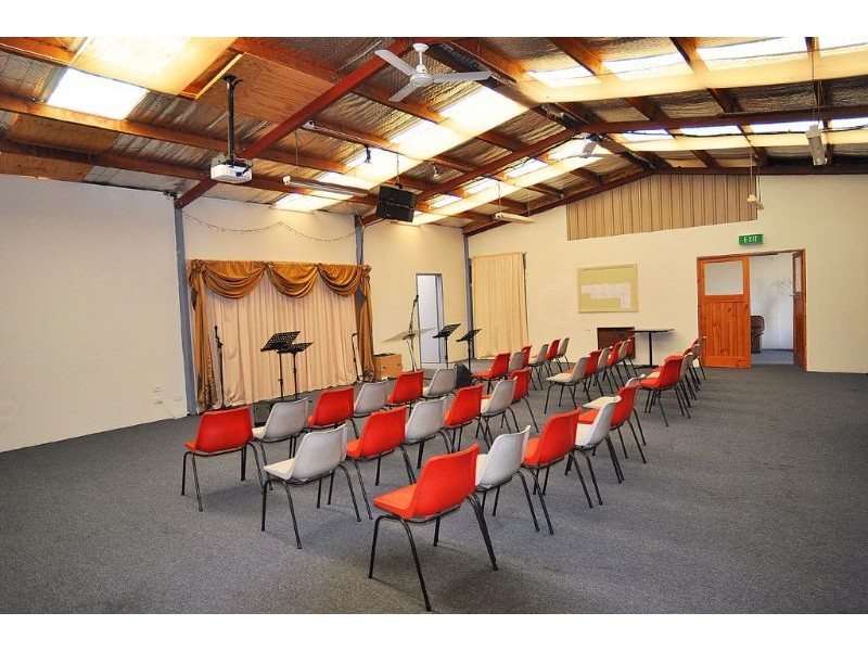 17 Bear Street, Inverloch VIC 3996