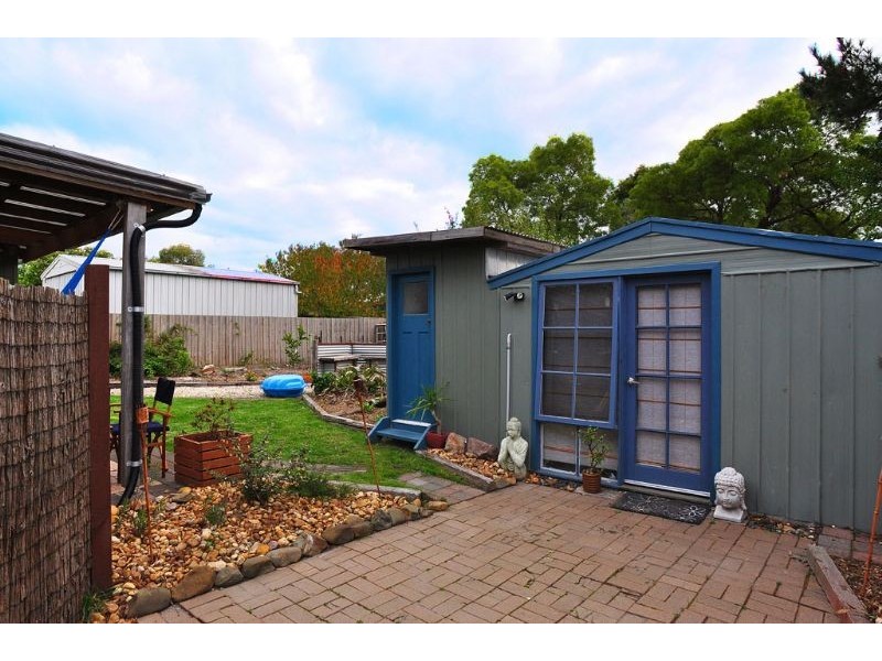 5 John St, Inverloch VIC 3996
