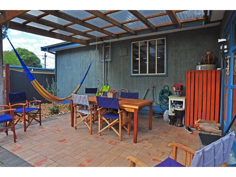 5 John St, Inverloch VIC 3996